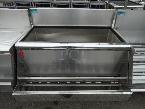 Stainless Steel Commercial Ice Bin w/ Cold Plate and Speedwell. 36x24x37 - Image 1 of 5
