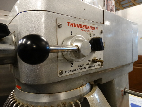 BEAUTIFUL! Thunderbird Model ARM-40 Metal Commercial Floor Style 40 Quart Planetary Mixer w/ Mixing Bowl, Bowl Guard, Dough Hook, Paddle and Whisk Attachments. 115 Volts, 1 Phase. 21x24x46. Tested and Working! - Image 4 of 7