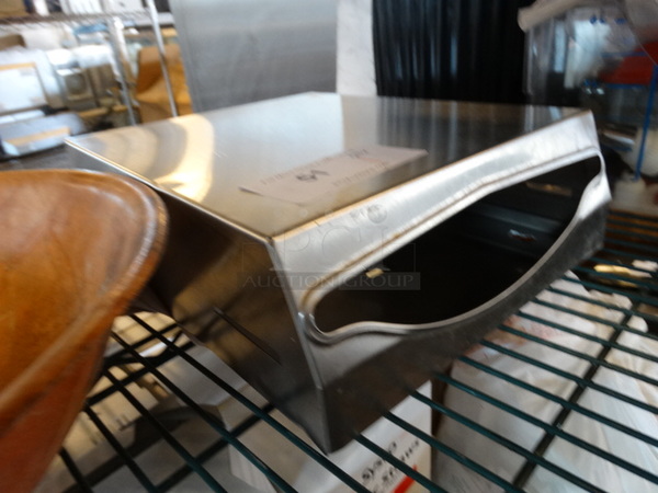 Metal Napkin Dispenser. 11x4x14.5 - Image 3 of 3