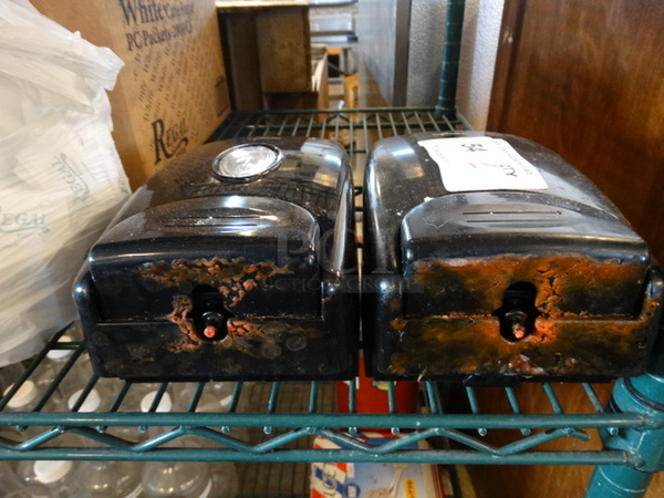 2 Black Poly Soap Dispensers. 5.5x3.5x9.5. 2 Times Your Bid! - Image 3 of 4
