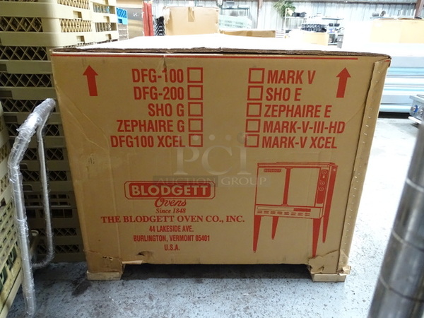 WOW! Brand New Blodgett Model Zephaire-100-GES Commercial Stainless Steel Single Deck Convection Oven. No Commercial Casters 38.5x52.5x61 115 Volts, 1 Phase 45,000 BTU