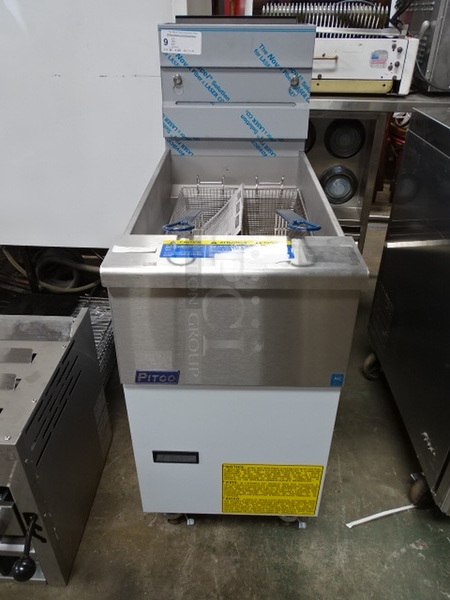 UNBELIEVABLE! Brand New Pitco Model SG14S Commercial Stainless Steel Frialator Solstice Natural Gas Fryer, Floor Model With Commercial Casters, 40lb. Oil Capacity. 16x34x46