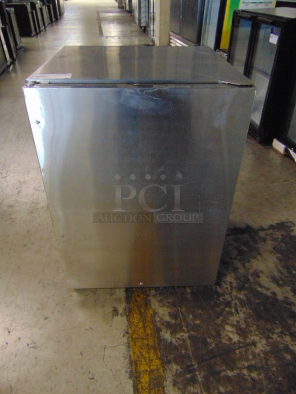 GREAT! BRAND NEW Glaros Model UCD5-SSSD Commercial Stainless Steel Electric Below Freezing Single Solid Door Indoor/Outdoor Beer Froster. 110 Volt 23.75x23.75x34 Tested And Working