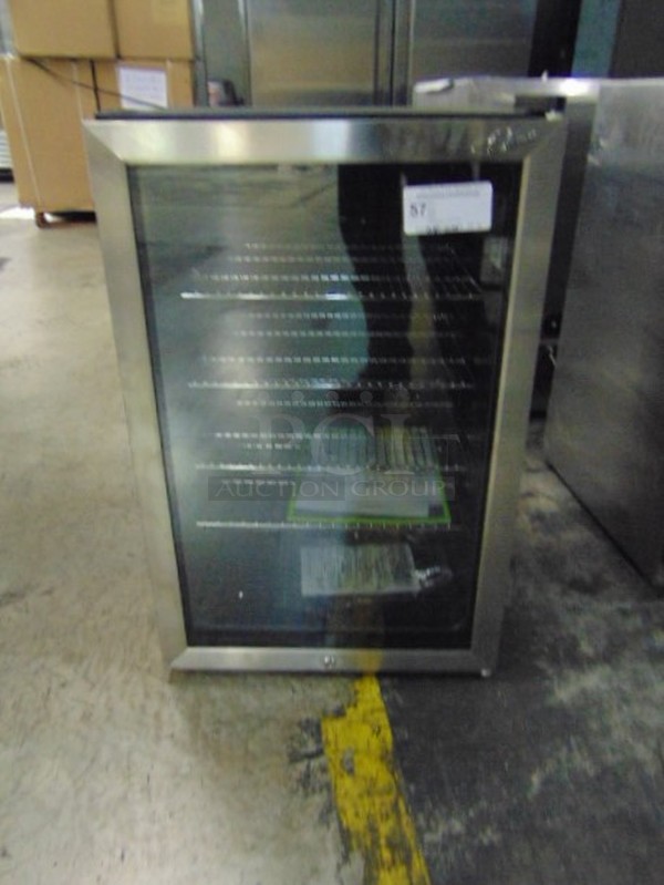 BRAND NEW! Glaros Model CTH05-SSGD Commercial Electric Single Glass Door Countertop Cooler. 110 Volt 21.25x21.25x34 Tested And Working.