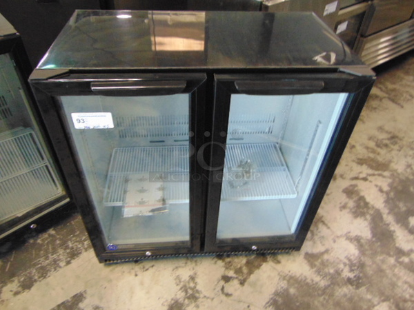EXCELLENT! BRAND NEW SG Merchandising Model BB-8H2 Commercial Electric Double Glass Door Cooler. 110 Volt 34.25x20.25x35.5 Tested And Working.