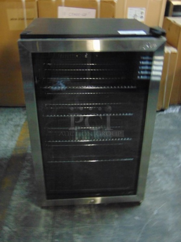 BEAUTIFUL! BRAND NEW Glaros Model CTH05-SSGD Commercial Electric Single Glass Door Refrigerator. 110 Volt 21.25x21.25x33.75 Tested And Working