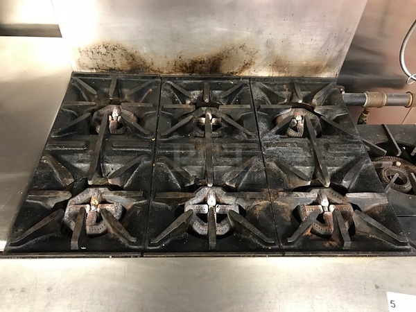 U.S. Range C836-6 36" Heavy Duty 6 Burner Range With Standard Oven And Salamander Grill Natural Gas, Tested & Working! - Image 3 of 7
