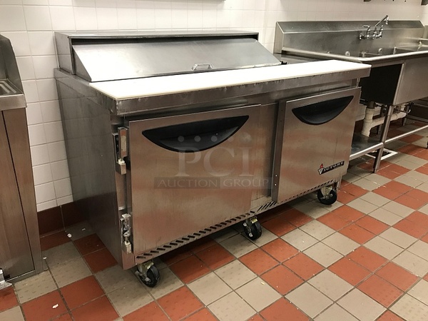 Victory VUR60-12 60" 12-Pan Refrigerated Salad / Sandwich Prep Table 115V 1Ph, Tested & Working! - Image 1 of 6
