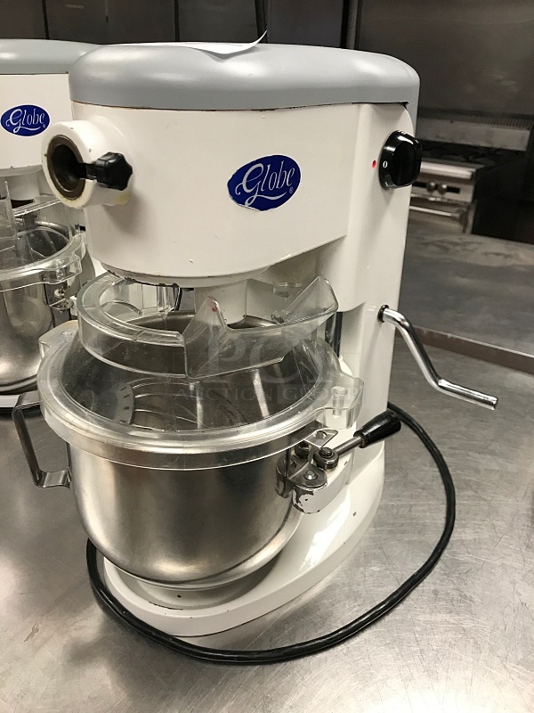 Globe SP5 Aluminum Gear Driven 5 Qt Commercial Countertop Mixer, Includes Attachments, 115v 1ph, Tested & Working! (See Video) - Image 1 of 4