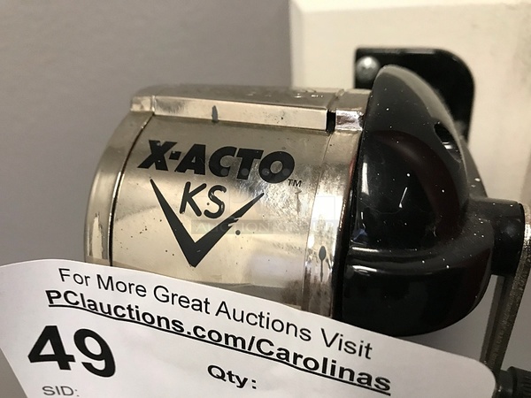 X-ACTO Model L Manual Pencil Sharpener, 4-3/4 x 2-3/4 x 4-1/4 Inches, Chrome/Black - Image 3 of 3