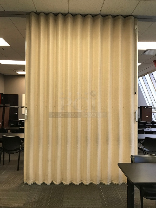 Holcomb & Hoke Accordion Partition, Three Sections - Image 1 of 6