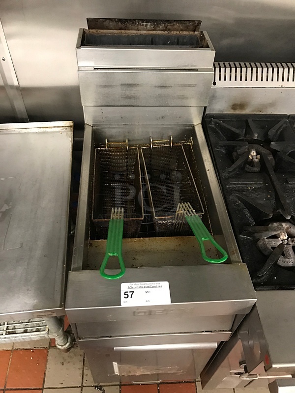 Dean 40lbs Natural Gas Deep Fryer w/ Built In Oil Filtration System, Two Baskets, Tested & Working! - Image 2 of 4