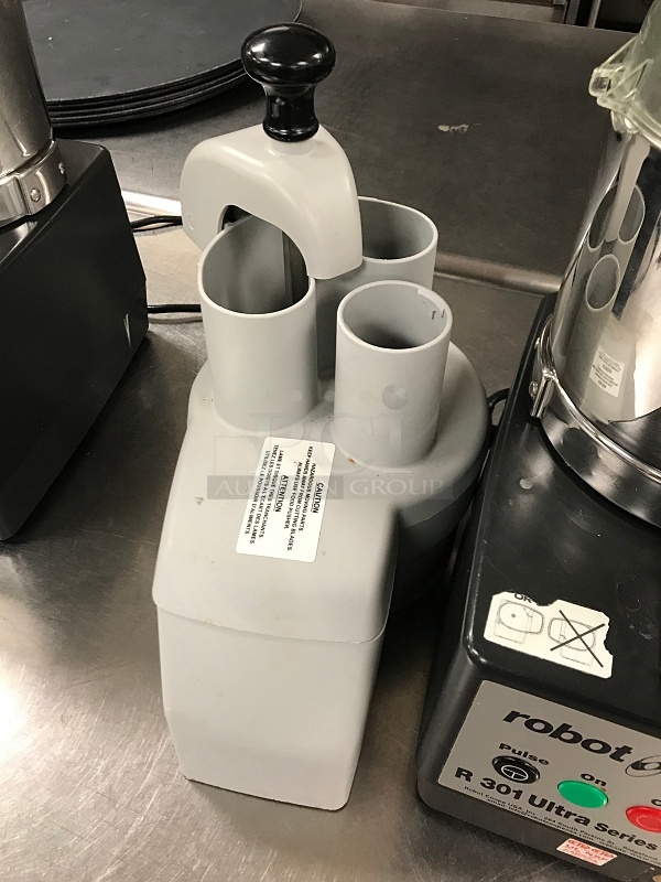 Robot Coupe R301 Ultra Series D 3 1/2 Qt Food Processor w/ Extra Bowl, 115v 1ph, Tested & Working! (See Video) - Image 3 of 3