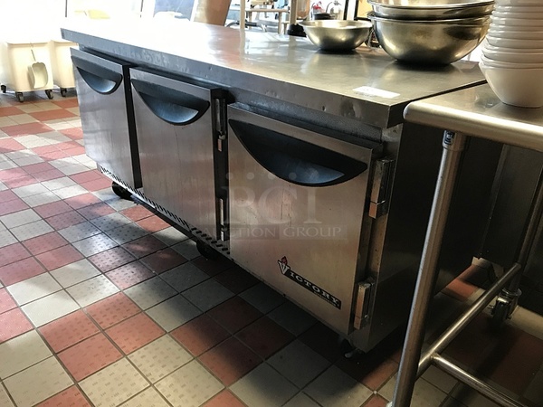 Victory VUR-72 Stainless Steel Three Door Refrigerated Worktop Cooler 115V 1Ph  - Image 2 of 5