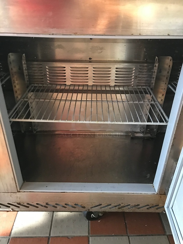 Victory VUR-72 Stainless Steel Three Door Refrigerated Worktop Cooler 115V 1Ph  - Image 5 of 5