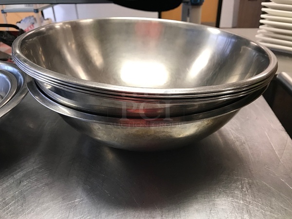 Large Mixing Bowls - Image 1 of 1