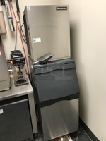 Scotsman ME954AS-32B 900 Lbs/Day Air Cooled Ice Machine w/ Bin, 208v 1ph, Tested & Working!
