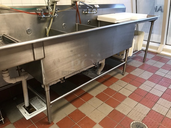 14.5' Stainless Steel 3 Compartment Sink w/ Knee Valves & Under Storage - Image 4 of 5