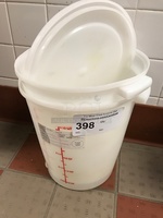 Two 10 qt Ingredient Bins w/ Lids