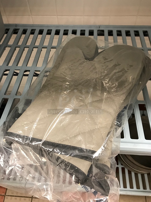 NEW IN BAG! Two Pairs of Sysco Oven Mitts - Image 1 of 2