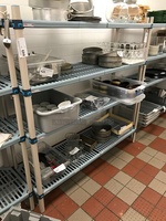 Metro Max Q Rack w/ Four Shelves