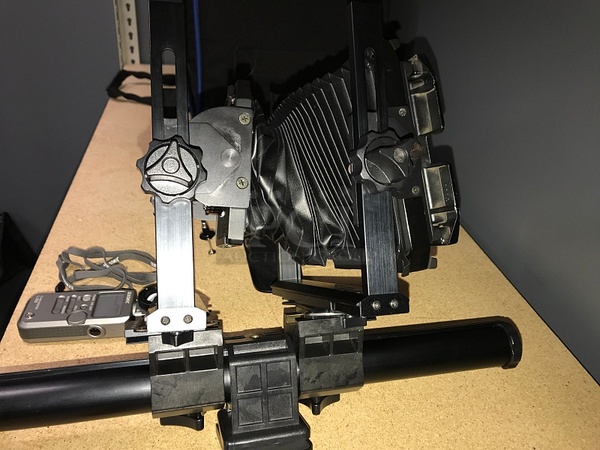 Toyo-View 45 CX 4 x 5 Pro Large Format Field Camera Kit Includes Focus Loup, Shade Cloth, Sekonic L-358 Light Meter & Padded Carry Bag - Image 3 of 11