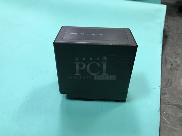 Panasonic AVCCAM 3CMOS Handheld Camcorder, 12x Optical Zoom, 2.7" LCD Monitor, SD Memory Card Slot, Includes Padded Carry Bag & Spare Battery - Image 7 of 8