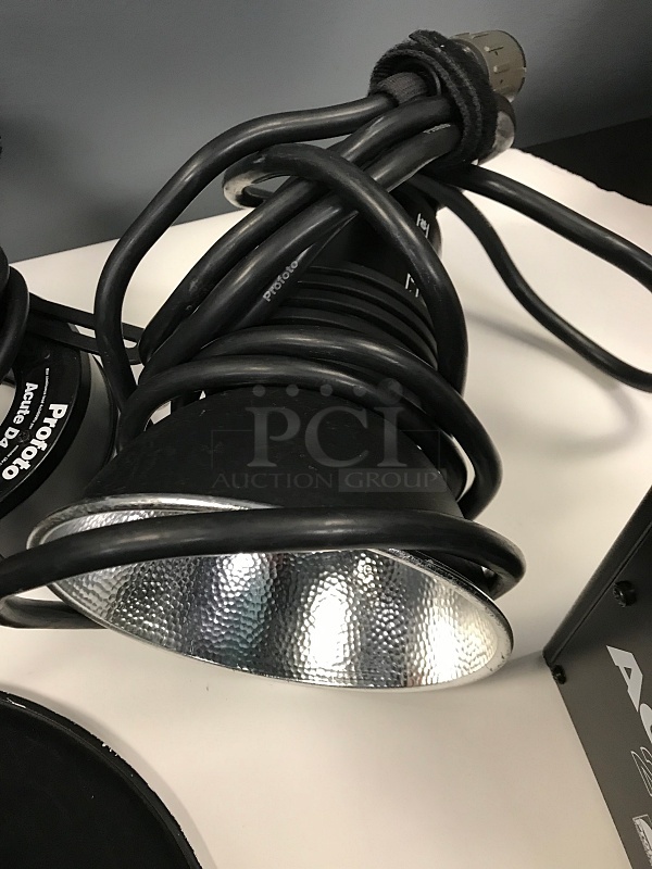 Profoto Acute 2R 2400 Lighting Power Supply w/ Built In Wireless Trigger, Includes Acute D4 Ring Flash, ProRing Wide Soft Flash and Acute D4 Head Flash - Image 10 of 11
