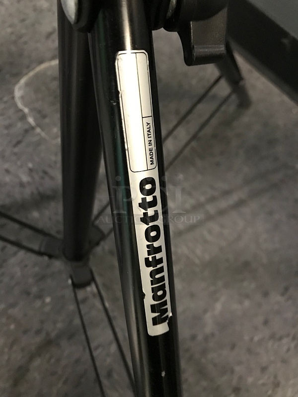 Impact Octacool-6 Fluorescent Light Kit with Octabox (6 Lamps) w/ Manfrotto Light Stand & Impact Diffuser - Image 5 of 5