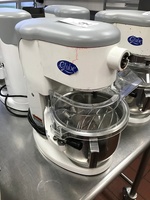 Globe SP5 Aluminum Gear Driven 5 Qt Commercial Countertop Mixer, Includes Attachments, 115v 1ph, Tested & Working! (See Video)