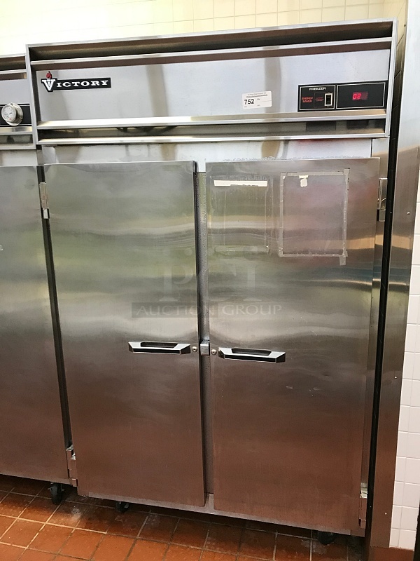 Victory FS-2D-S7 UltraSpec Series Freezer Featuring Secure-Temp Technology, Reach-In Two Door, 115v 1ph, Tested & Working! - Image 3 of 6