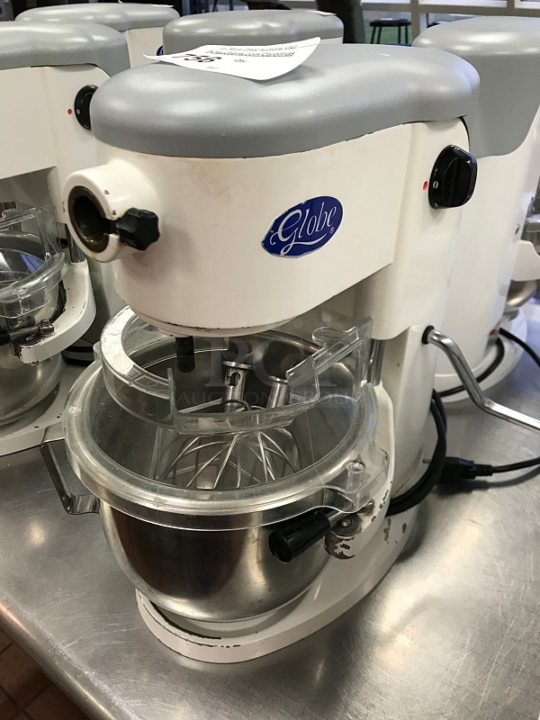 Globe SP5 Aluminum Gear Driven 5 Qt Commercial Countertop Mixer, Includes Attachments, 115v 1ph, Tested & Working! (See Video)