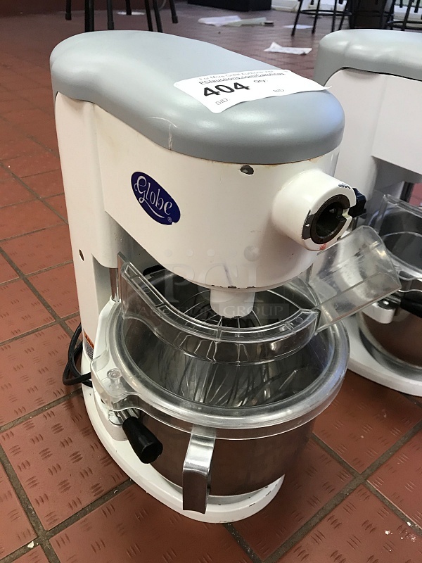 Globe SP5 Aluminum Gear Driven 5 Qt Commercial Countertop Mixer, Includes Attachments, 110v 1ph, Tested & Working! (See Video)