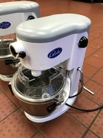 Globe SP5 Aluminum Gear Driven 5 Qt Commercial Countertop Mixer, Includes Attachments, 115v 1ph, Tested & Working! (See Video)