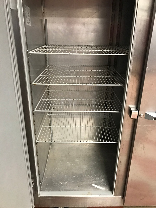 Victory RSA-2D-S7 UltraSpec Series Refrigerator Featuring Secure-Temp Technology, Reach-In Two Door, 115v 1ph, Tested & Working! - Image 3 of 5