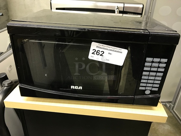 RCA & Emerson Countertop Microwaves (2x bid) - Image 2 of 3