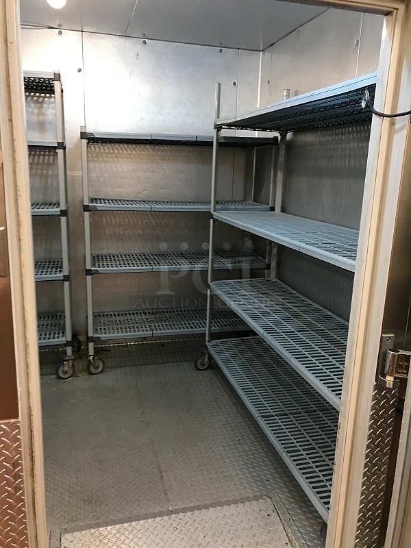 AMAZING CONDITION! Harford Combination Walk Through Cooler / Freezer Walk-In, 12' Refrigerator & 12' Freezer. Insulated Floor Throughout, 208V, Tested & Working! BUYER MUST DISASSEMBLE & REMOVE. (Racks NOT included) - Image 2 of 10