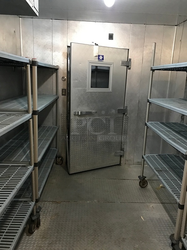 AMAZING CONDITION! Harford Combination Walk Through Cooler / Freezer Walk-In, 12' Refrigerator & 12' Freezer. Insulated Floor Throughout, 208V, Tested & Working! BUYER MUST DISASSEMBLE & REMOVE. (Racks NOT included) - Image 3 of 10