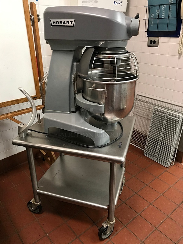 LIKE NEW! Hobart Legacy HL200 20 Qt. Commercial Planetary Stand Mixer w/ Accessories & 15 Minute Timer, Includes Stainless Steel Stand on Casters, 120v 1ph, Tested & Working (See Video)! - Image 2 of 6