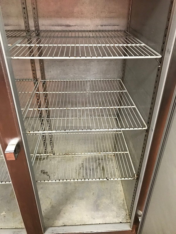 Victory RSA-2D-S7 UltraSpec Series Refrigerator Featuring Secure-Temp Technology, Reach-In Two Door, 115v 1ph, Tested & Working! - Image 4 of 5