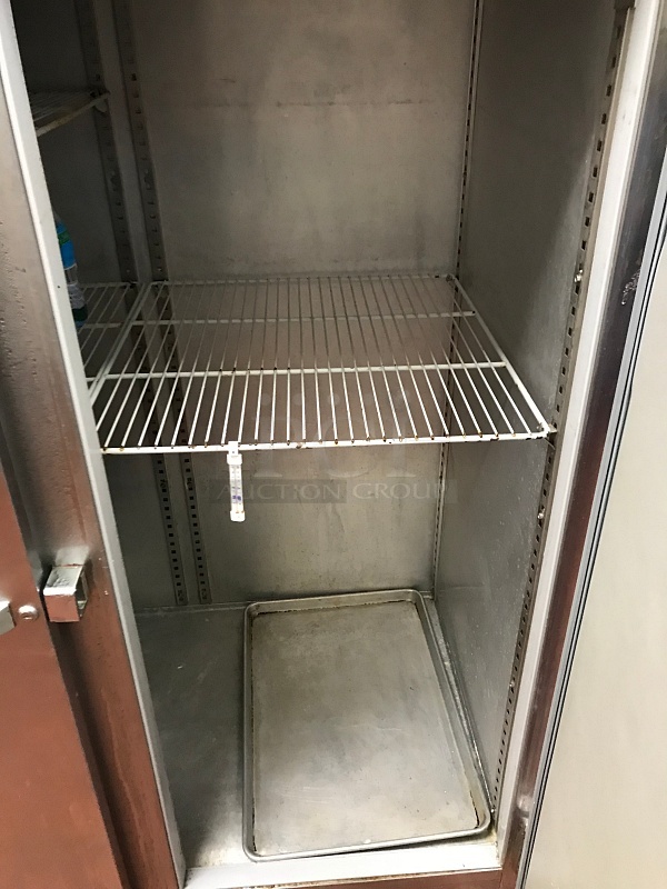 Victory RSA-2D-S7 UltraSpec Series Refrigerator Featuring Secure-Temp Technology, Reach-In Two Door, 115v 1ph, Tested & Working! - Image 5 of 5