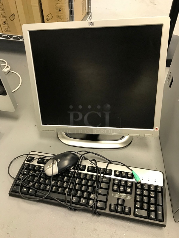 HP Z400 PC Workstations w/ 15" HP Monitors & Windows Installed - Image 4 of 4