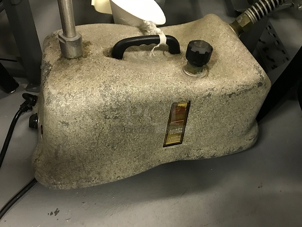 3 Qt Portable Jiffy Clothes Steamer - Image 3 of 6