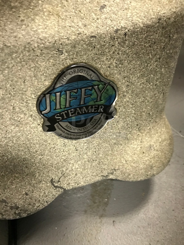 3 Qt Portable Jiffy Clothes Steamer - Image 6 of 6