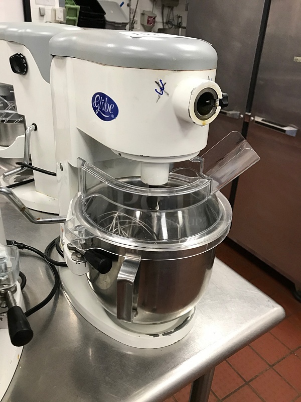Globe SP5 Aluminum Gear Driven 5 Qt Commercial Countertop Mixer, Includes Attachments, 115v 1ph, Tested & Working! (See Video) - Image 2 of 3