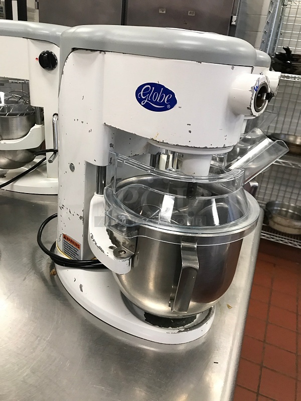 Globe SP5 Aluminum Gear Driven 5 Qt Commercial Countertop Mixer, Includes Attachments, 115v 1ph, Tested & Working! (See Video) - Image 2 of 3