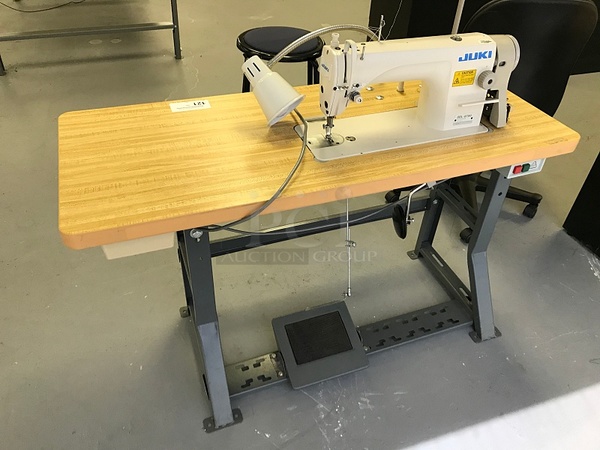 Juki DDL-8700 High-speed Single Needle Straight Lockstitch Industrial Sewing Machine w/ Table & Servo Motor, 115v 1ph, Tested & Working!