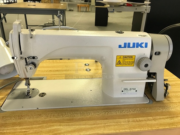 Juki DDL-8700 High-speed Single Needle Straight Lockstitch Industrial Sewing Machine w/ Table & Servo Motor, 115v 1ph, Tested & Working! - Image 4 of 4