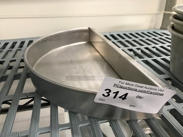 Half Round Sheet Cake Pan - Image 1 of 1