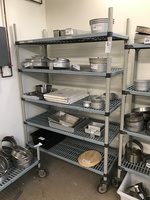 Metro Max Q Storage Rack w/ Five Shelves on Casters